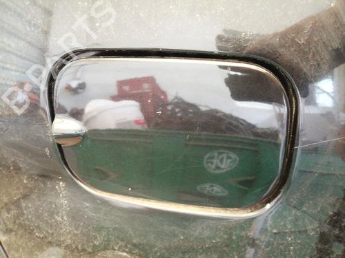 Używane Klapa wlewu paliwa DACIA SANDERO 1.4 (BS0C, BS0A, BS0G, BS1F, BS0E) (75 hp) 26879366
