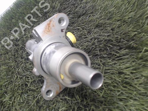 Used Brake master cylinder BMW 5 (E39) 530 d (184 hp) 20882397