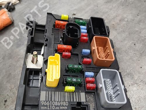 Used Fuse box Fuse box 36395603 36395603