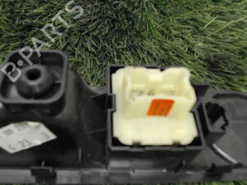 Used Left front window switch Left front window switch RENAULT TWINGO III (BCM_, BCA_) 1.0 SCe 70 (71 hp) 20885529 20885529