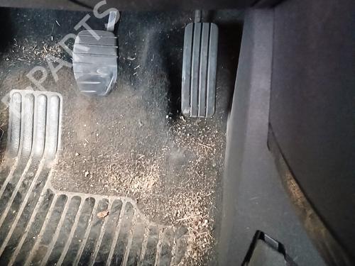 Pedal Pedal RENAULT CLIO III (BR0/1, CR0/1) 1.5 dCi (BR17, CR17) (86 hp) 37250681 37250681