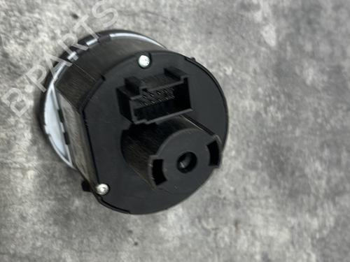 Headlight switch VW TOURAN (1T1, 1T2) 1.9 TDI | BP33681582I24 - Image 2