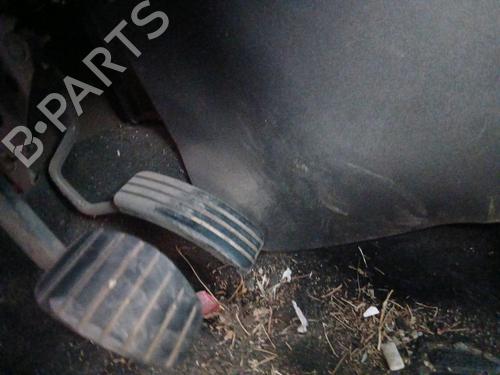 Used Pedal RENAULT CLIO III (BR0/1, CR0/1) 1.4 16V (98 hp) 29240852