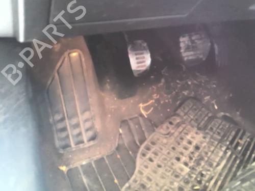 Used Clutch pedal Clutch pedal 38911419 38911419