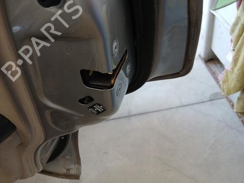 Rear right lock NISSAN X-TRAIL I (T30) 2.2 Di 4x4 82502AA21A