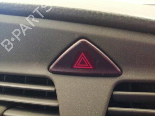 warning-switch-volvo-v70-ii-285-1999-2000-2001-2002-2003-2004-2005-2006-2007-2008-26237306 main image