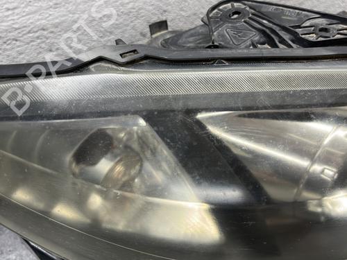 Used Right headlight Right headlight RENAULT LAGUNA II (BG0/1_) 2.2 dCi (BG0F) (150 hp) 26901758 26901758