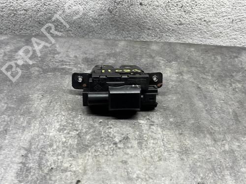 Used Tailgate lock RENAULT LAGUNA III (BT0/1) 1.5 dCi (BT00, BT0A, BT0T, BT1J) (110 hp) 32142169
