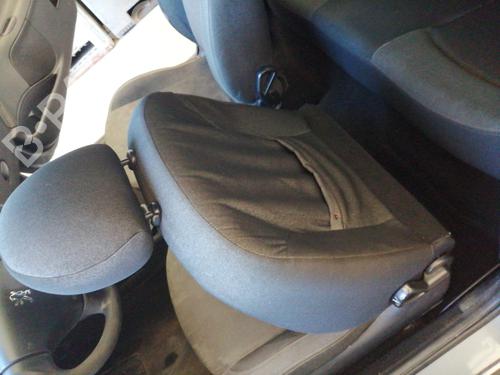 Left front seat PEUGEOT 206 Hatchback (2A/C) 1.4 i | BP27586196C15 