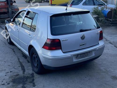 Windscreen washer tank VW GOLF IV (1J1) 1.9 TDI | BP20885643C113 