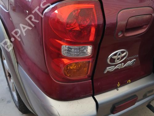 Used Left taillight TOYOTA RAV 4 II (_A2_) 2.0 D 4WD (CLA20_, CLA21_, CLA20R, CLA21R) (116 hp) 28472814