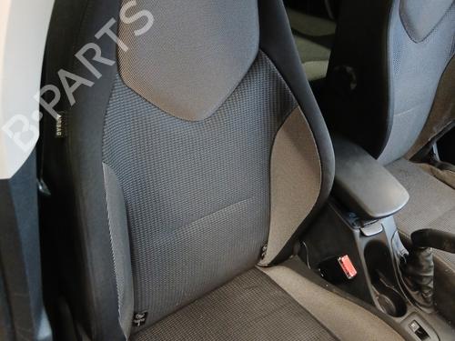 Right front seat PEUGEOT 308 I (4A_, 4C_) 2.0 HDi | BP29725276C16 