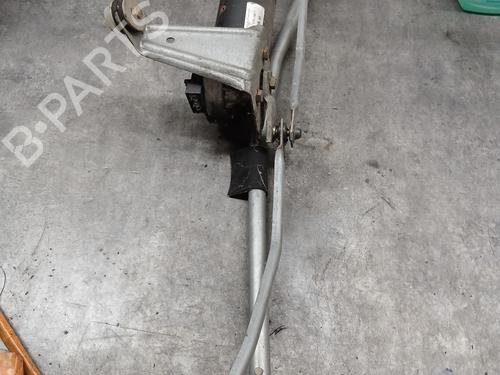 Used Front wiper motor Front wiper motor RENAULT SUPER 5 (B/C40_) 1.1 (48 hp) 33475604 33475604