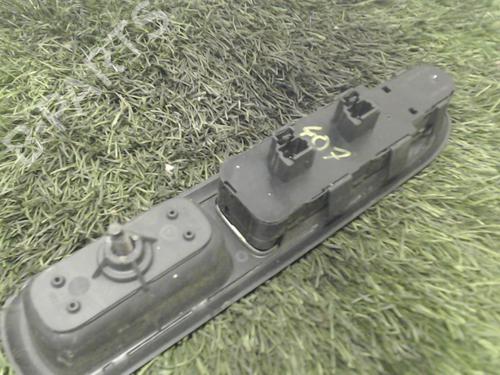 Used Left front window switch PEUGEOT 407 (6D_) 2.0 HDi 135 (6DRHRH, 6DRHRE, 6DRHRG, 6DRHRJ) (136 hp) 20884705