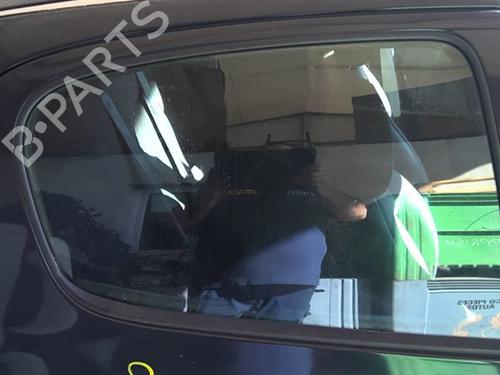 rear-right-door-window-peugeot-206-2l_-2m_-2009-2010-2011-2012-2013-39979866 main image