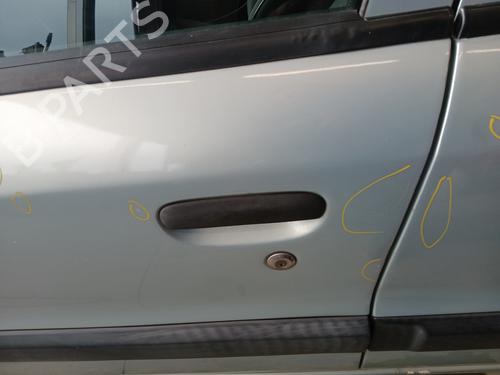 Used Left front door CITROËN XSARA (N1) 1.4 i (75 hp) 32139038