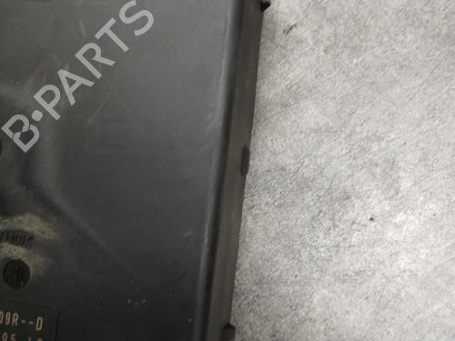 Fuse box RENAULT MEGANE III Hatchback (BZ0/1_, B3_) 1.5 dCi (BZ09, BZ0D, BZ1W, BZ29, BZ14) | BP30494017E1 