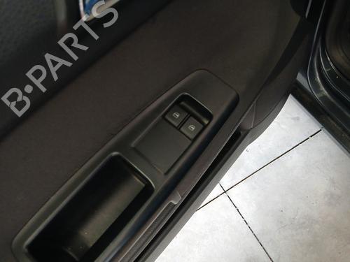 Used Left front window switch VW POLO IV (9N_, 9A_) 1.9 TDI (101 hp) 31907624