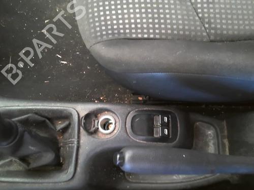 Left front window switch PEUGEOT 206+ (2L_, 2M_) 1.1 | BP39979888I27 - Image 2