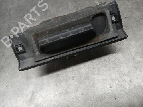 Used Tailgate handle PEUGEOT 206 Hatchback (2A/C) 1.4 i (75 hp) 30548185