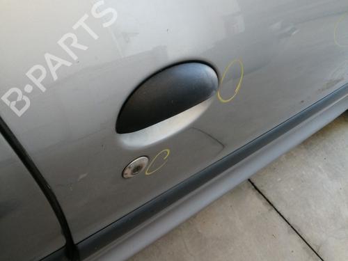 Used Right front door PEUGEOT 206 Hatchback (2A/C) 1.4 i (75 hp) 27684935
