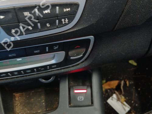 Used Switch Switch RENAULT GRAND SCÉNIC III (JZ0/1_) 1.9 dCi (JZ0J, JZ0N, JZ1K, JZ1S) (131 hp) 30144743 30144743