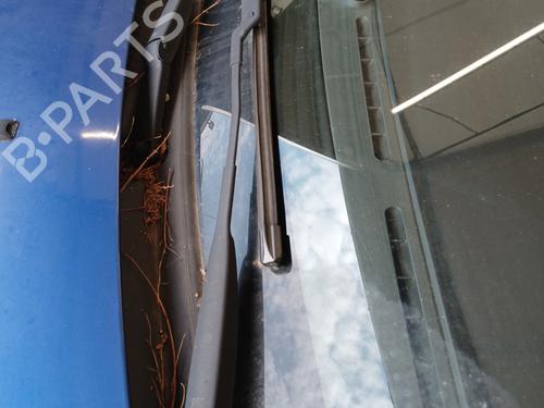Used Front windshield wiper arm FIAT BRAVO II (198_) 1.9 D Multijet (198AXC1B) (150 hp) 28489426