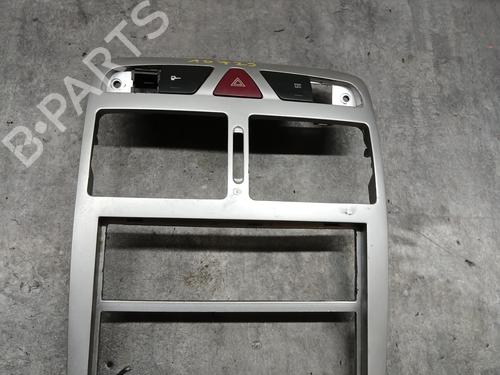 Middle console PEUGEOT 307 CC (3B) 2.0 HDi 135 | BP29165205I22 