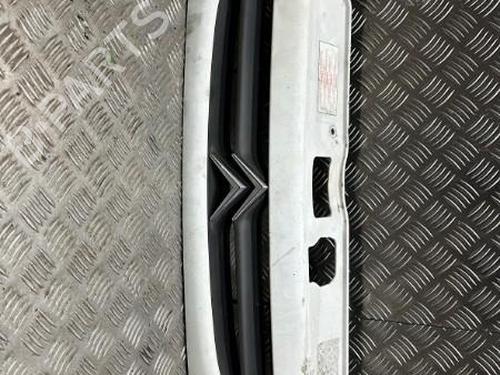 Used Grille CITROËN SAXO (S0, S1) 1.5 D (57 hp) 20884543