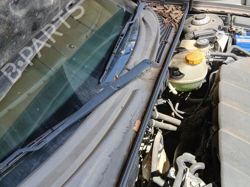 Used Front wiper motor Front wiper motor SAAB 9-3 Estate (E50) 1.9 TiD (150 hp) 34373937 34373937