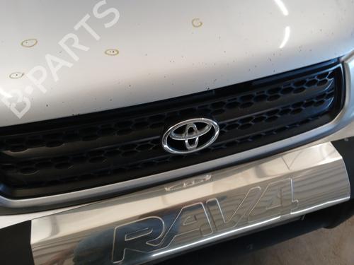 Grille TOYOTA RAV 4 II (_A2_) 2.0 D 4WD (CLA20_, CLA21_, CLA20R, CLA21R) | BP30109395C40