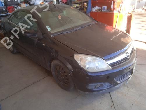 Achterlicht links OPEL ASTRA H TwinTop (A04) 1.9 CDTi (L67) | BP21281271C34 