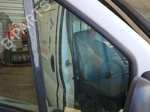 Vidro triangular frente direito Vidro triangular frente direito RENAULT TRAFIC II Bus (JL) [2001-2026] 34397868 34397868