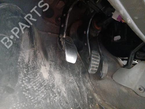 Used Clutch pedal RENAULT KANGOO Express (FC0/1_) 1.5 dCi (FC07, FC1R) (65 hp) 29336095