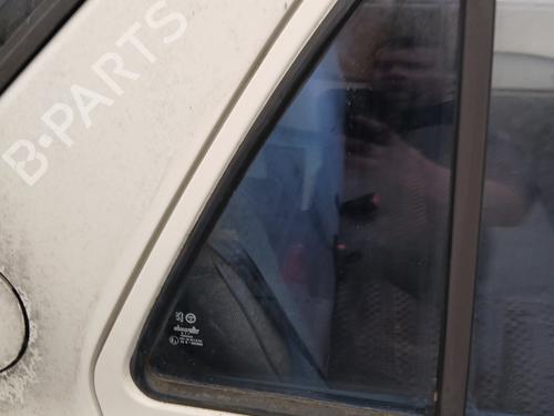 Dør rude højre bagtil Dør rude højre bagtil PEUGEOT 309 I (10C, 10A) 1.4 (67 hp) 36009704 36009704