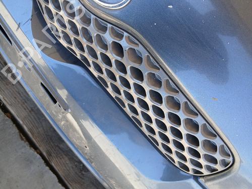 grille-toyota-yaris-_p1_-1999-2000-2001-2002-2003-2004-2005-37165625 main image