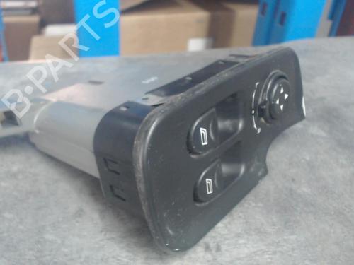 Venstre fortil elrude kontakt ALFA ROMEO GT (937_) 1.9 JTD (937CXN1B) (150 hp) 33044456