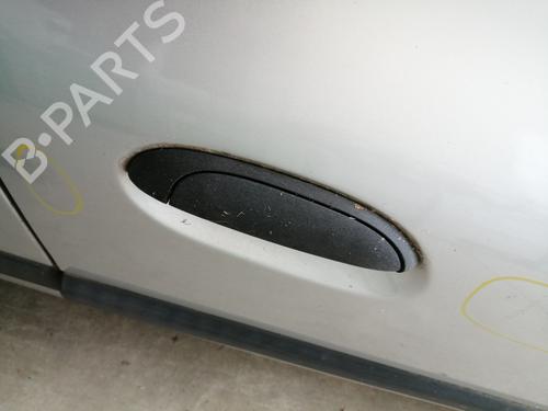 Højre fortil udvendigt håndtag RENAULT CLIO II (BB_, CB_) 1.5 dCi (B/CB07) (65 hp) 26002339