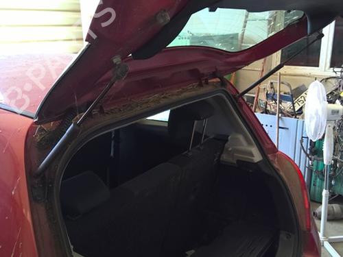 Used Tailgate lift support Tailgate lift support 39167956 39167956