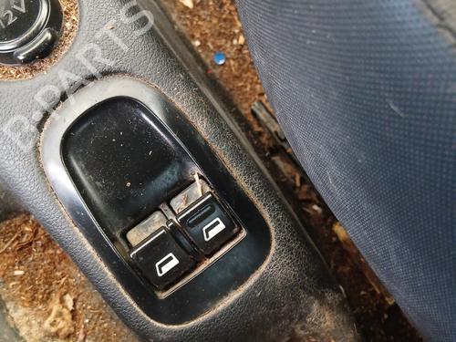 Left front window switch PEUGEOT 206+ (2L_, 2M_) 1.4 HDi eco 70 | BP29333889I27 