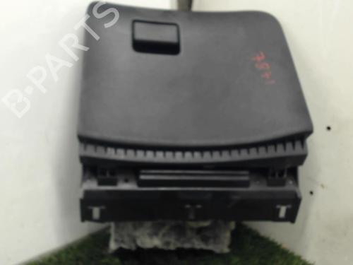 Hanskerom Hanskerom NISSAN JUKE (F15) 1.5 dCi (110 hp) 20885441 20885441