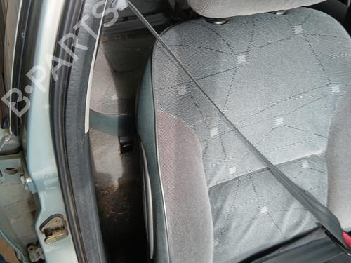 Cinto de segurança frente direito CITROËN XSARA (N1) 1.4 i (75 hp) 32139057