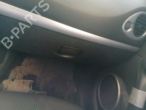 Guantera RENAULT CLIO III (BR0/1, CR0/1) 1.5 dCi (BR17, CR17) (86 hp) 32065232