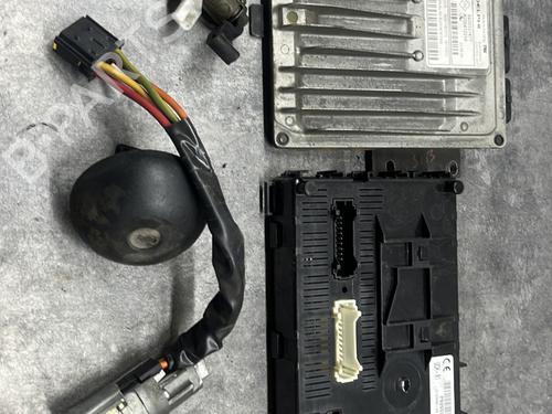 Used Electronic module RENAULT CLIO II (BB_, CB_) 1.5 dCi (B/CB07) (65 hp) 26147728