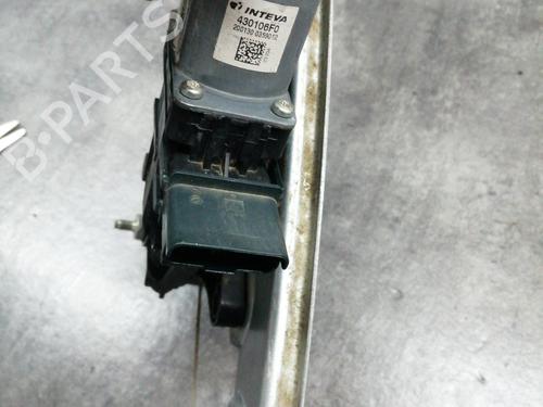 Used Rear right window mechanism Rear right window mechanism RENAULT MEGANE IV Hatchback (B9A/M/N_) 1.5 Blue dCi 95 (B9A2, B9A6) (95 hp) 25137276 25137276