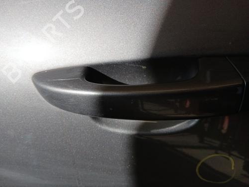 front-left-exterior-door-handle-vw-touareg-7p5-7p6-2010-2011-2012-2013-2014-2015-2016-2017-2018-32315164 main image