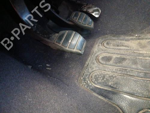 Used Clutch pedal RENAULT TWINGO I (C06_) 1.2 (C066, C068) (58 hp) 28451089