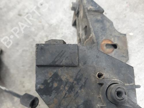 Højre forlygtestøtte) Højre forlygtestøtte) PEUGEOT 205 II (20A/C) 1.0 (45 hp) 36515747 36515747