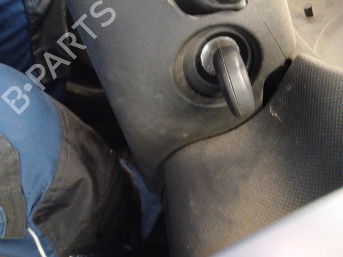 Used Ignition barrel Ignition barrel DACIA SANDERO 1.4 (BS0C, BS0A, BS0G, BS1F, BS0E) (75 hp) 32864427 32864427