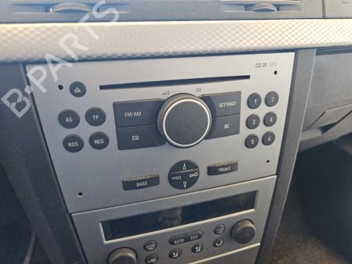 Used Radio Radio OPEL MERIVA A MPV (X03) 1.6 (E75) (105 hp) 36010467 36010467